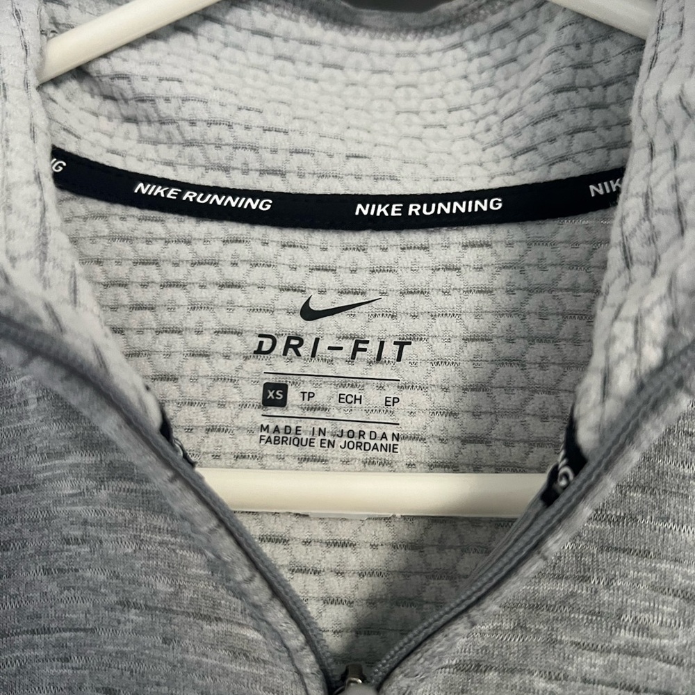 Nike Pullover - image 2